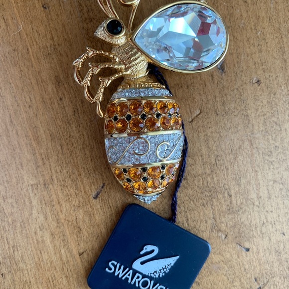 Swarovski brooch/ golden bee with Swarovski stones. stamped in the back. Vintage - Picture 6 of 6